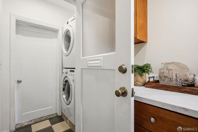 2275 35th Avenue, San Francisco, CA 94116