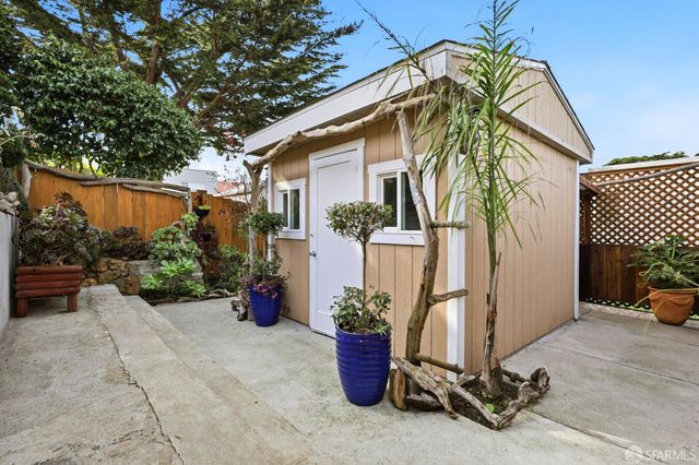 2275 35th Avenue, San Francisco, CA 94116