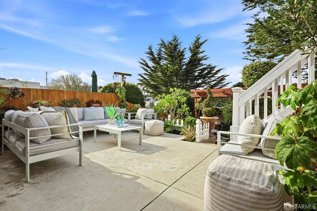 2275 35th Avenue, San Francisco, CA 94116