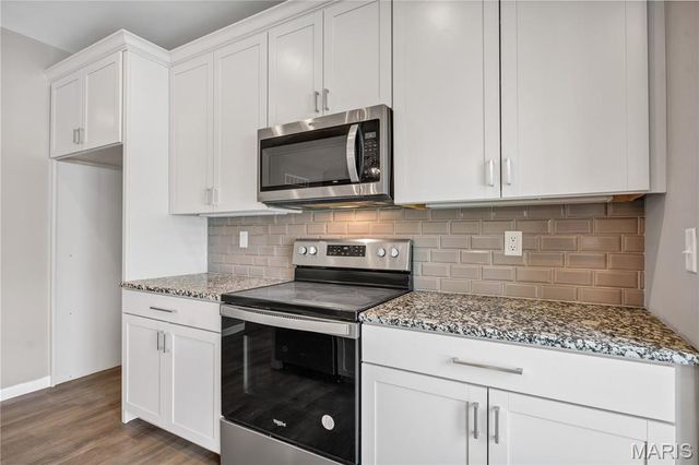 11140 Fort Samuel Dr., Bridgeton, MO 63044