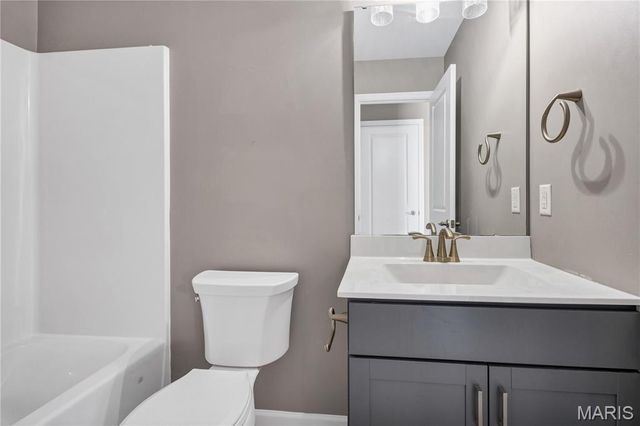 11140 Fort Samuel Dr., Bridgeton, MO 63044