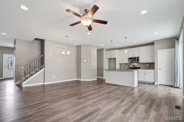 11140 Fort Samuel Dr., Bridgeton, MO 63044