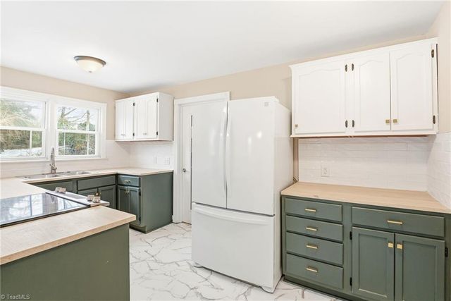 2850 Konnoak Drive, Winston-salem, NC 27127