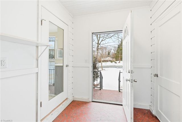 2850 Konnoak Drive, Winston-salem, NC 27127