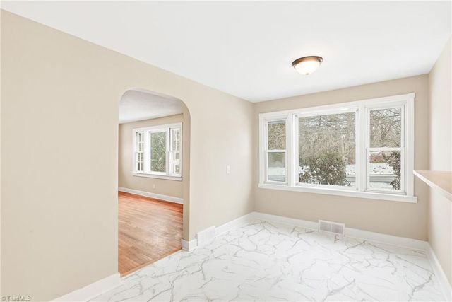 2850 Konnoak Drive, Winston-salem, NC 27127