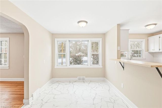 2850 Konnoak Drive, Winston-salem, NC 27127