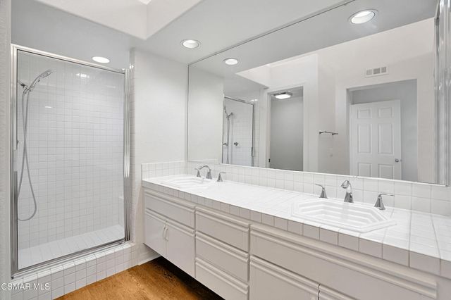 3679 Calle Joaquin, Calabasas, CA 91302