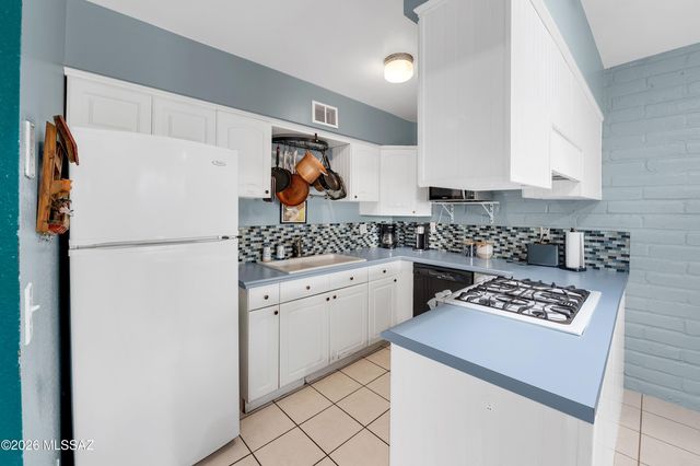 3960 E Flower St Apt 36, Tucson, AZ 85712
