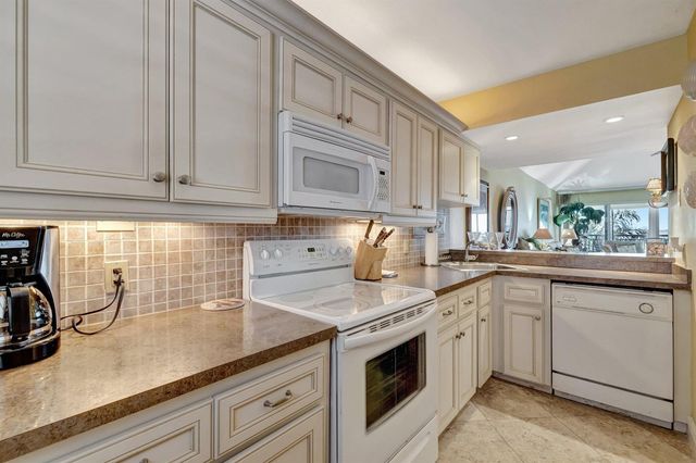 1555 NE Ocean Boulevard 402, Stuart, FL 34996