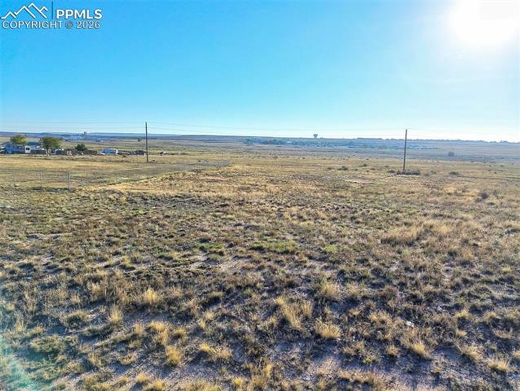 420 N Heather Drive, Pueblo, CO 81007 — photo 4
