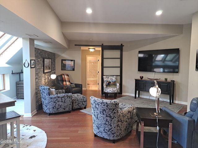 106 Spring St Street 8, Saratoga Springs, NY 12866