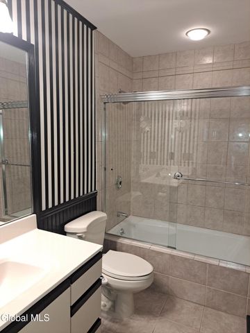 106 Spring St Street 8, Saratoga Springs, NY 12866