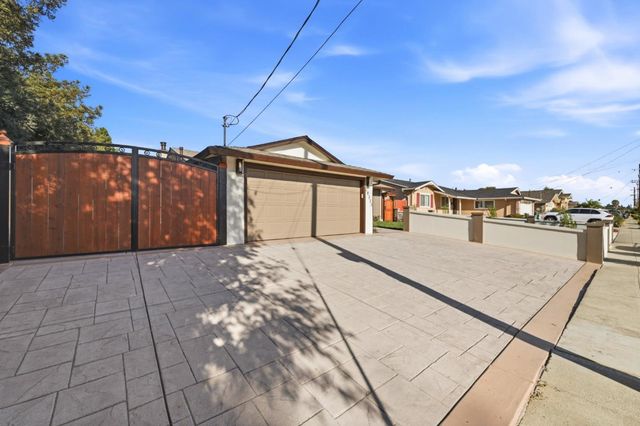 28333 Sparrow Road, Hayward, CA 94545