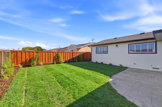 28333 Sparrow Road, Hayward, CA 94545