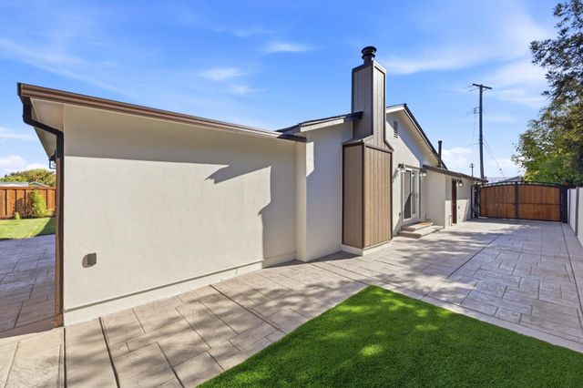 28333 Sparrow Road, Hayward, CA 94545