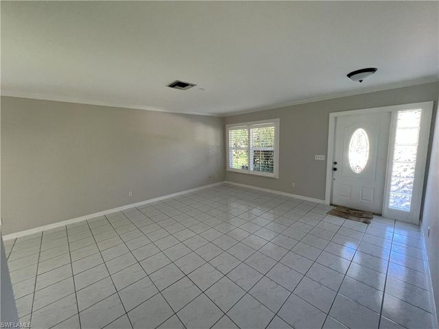 500 17th ST NW, Naples, FL 34120