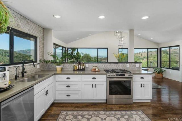 10483 Couser Way, Valley Center, CA 92082