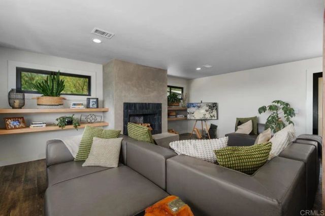 10483 Couser Way, Valley Center, CA 92082