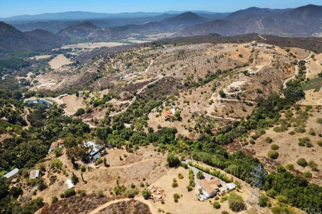 10483 Couser Way, Valley Center, CA 92082