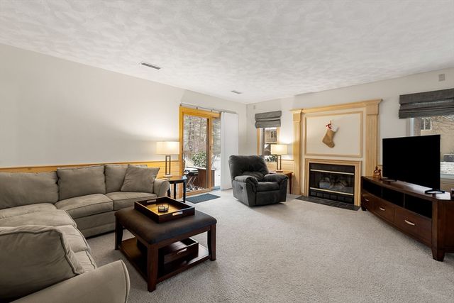 113 Brickett Hill Circle 113, Haverhill, MA 01830