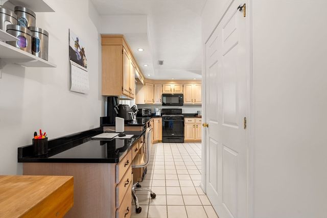 113 Brickett Hill Circle 113, Haverhill, MA 01830