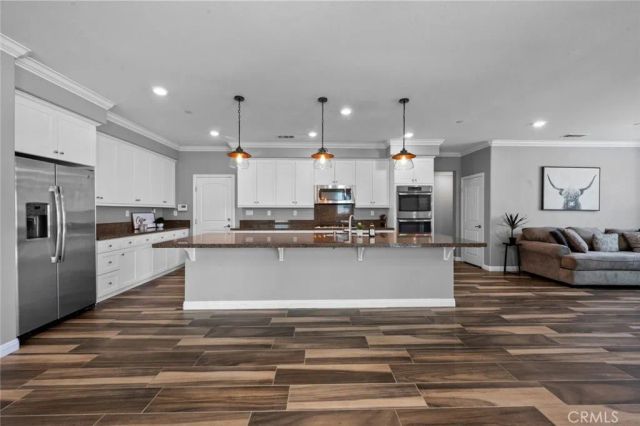 5425 Daytime Avenue, Fontana, CA 92336