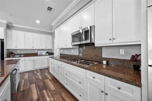 5425 Daytime Avenue, Fontana, CA 92336