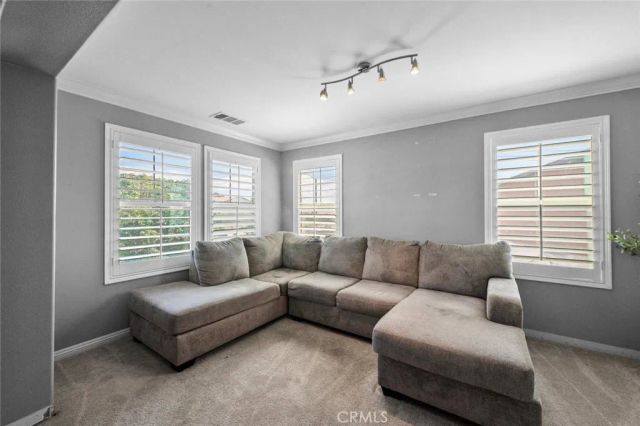 5425 Daytime Avenue, Fontana, CA 92336