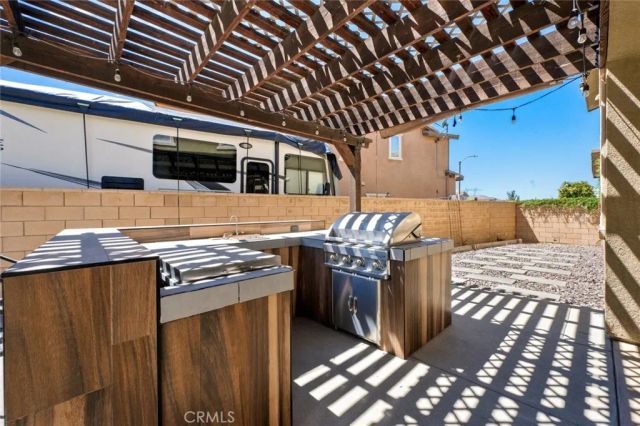 5425 Daytime Avenue, Fontana, CA 92336