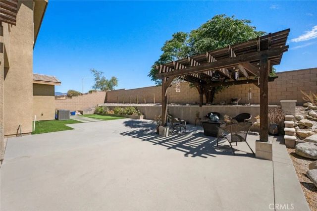 5425 Daytime Avenue, Fontana, CA 92336