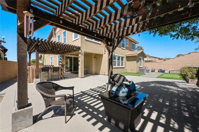 5425 Daytime Avenue, Fontana, CA 92336