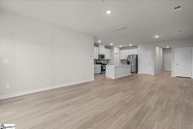 422 Yellowstone Trail, Gray Court, SC 29645