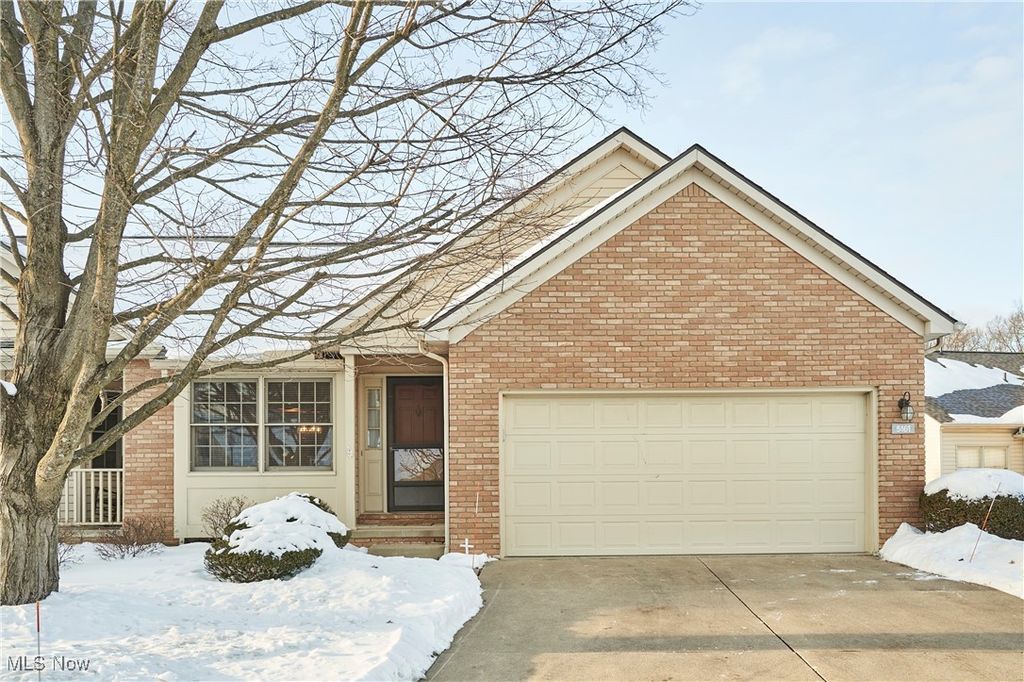 5161 Westwind Circle NW, North Canton, OH 44720