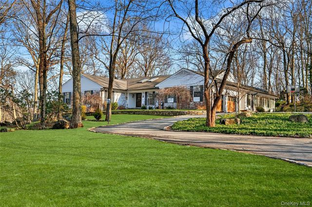 18 Reynolds Lane, Katonah, NY 10536