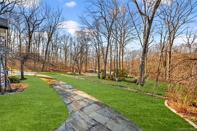 18 Reynolds Lane, Katonah, NY 10536