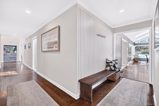 18 Reynolds Lane, Katonah, NY 10536