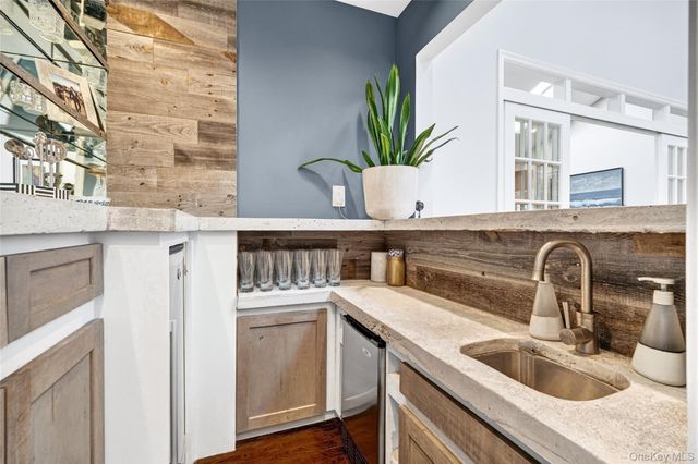 18 Reynolds Lane, Katonah, NY 10536