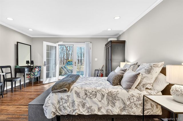 18 Reynolds Lane, Katonah, NY 10536