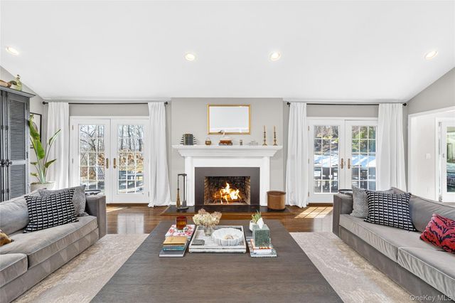 18 Reynolds Lane, Katonah, NY 10536