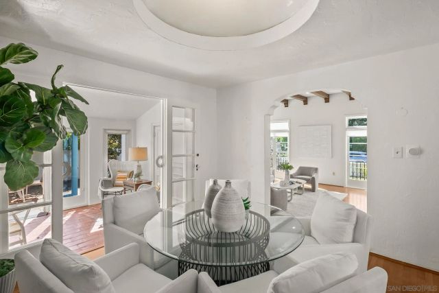 7227 Olivetas Ave, La Jolla, CA 92037