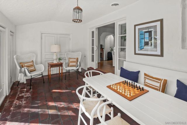 7227 Olivetas Ave, La Jolla, CA 92037