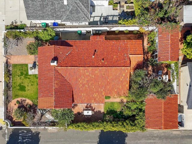 7227 Olivetas Ave, La Jolla, CA 92037