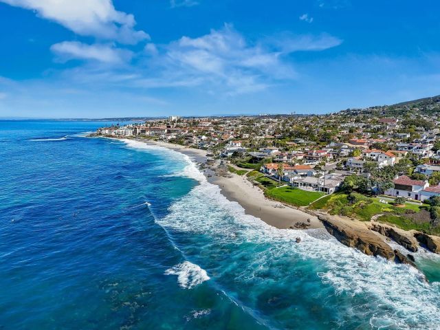 7227 Olivetas Ave, La Jolla, CA 92037