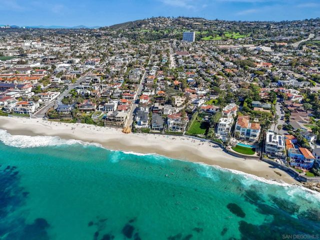 7227 Olivetas Ave, La Jolla, CA 92037