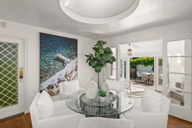 7227 Olivetas Ave, La Jolla, CA 92037