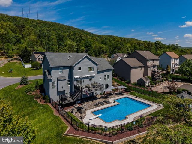2101 CHATHAM WAY, Harrisburg, PA 17110