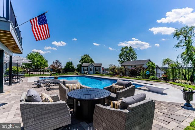 2101 CHATHAM WAY, Harrisburg, PA 17110
