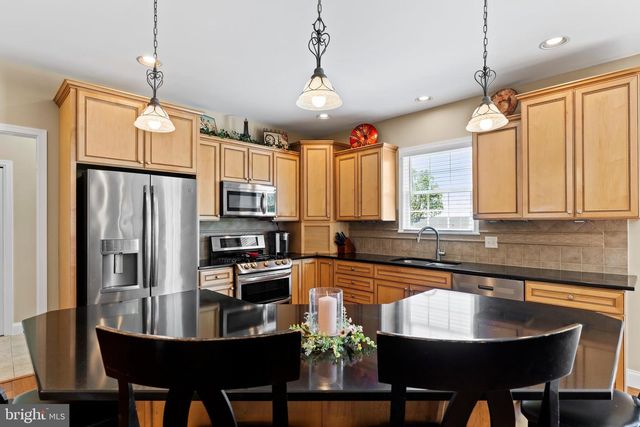 2101 CHATHAM WAY, Harrisburg, PA 17110