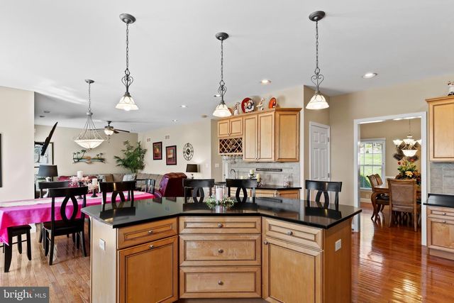 2101 CHATHAM WAY, Harrisburg, PA 17110