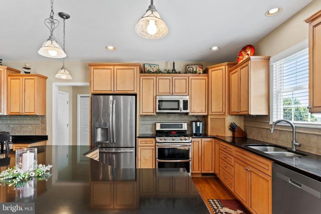 2101 CHATHAM WAY, Harrisburg, PA 17110